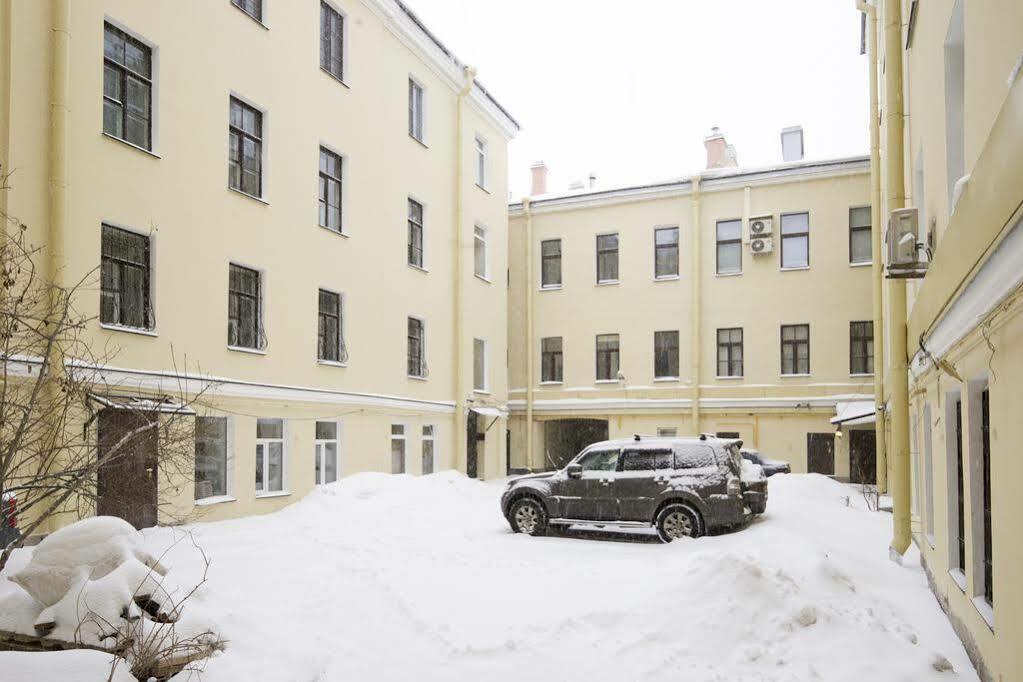 Neva Delta Hotel San Petersburgo Exterior foto